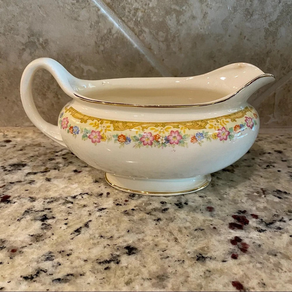 None Other - Eggshell Nautilus Gravy Boat